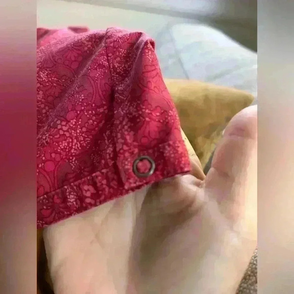 Women’s  Columbia Titanium Hiking Shirt Size Medium - Picture 10 of 10